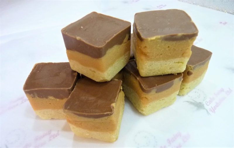 Chocolate, Caramel & Shortbread Biscuits Cake Fairy Yorkshire Ltd